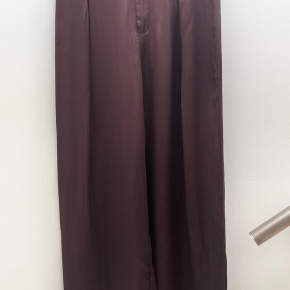 Satin wide leg brown high rise pleated darted elegant pants - Picture 2 of 5